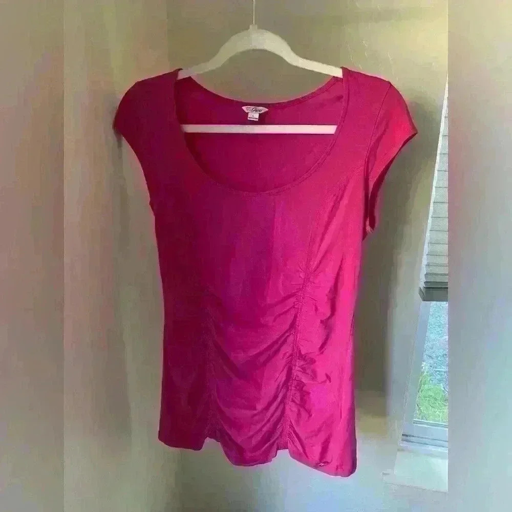 Guess Fuchsia Ruched T Shirt Sz L